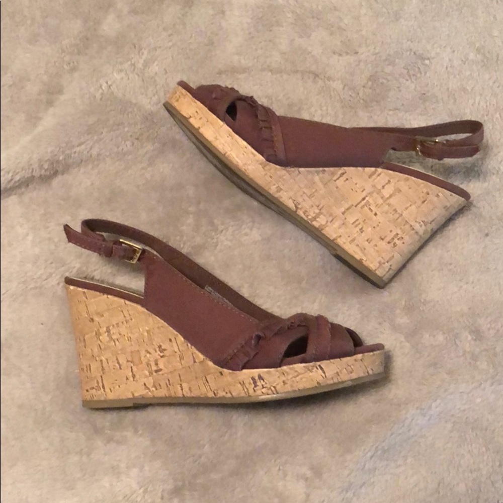 Brown wedges
